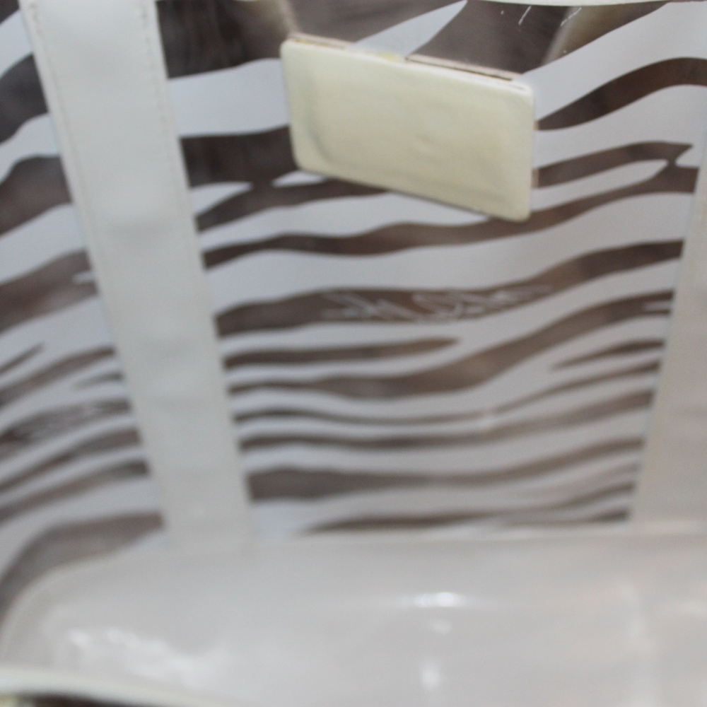 Micheal Kors• Clear and White Zebra print tote - Picture 9 of 13